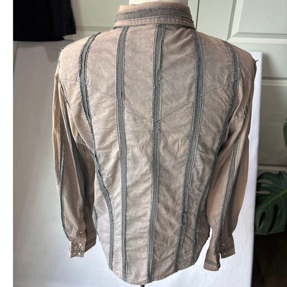 Scully Long Sleeve Pearl Snap Distressed Striped Shirt Womens Medium Brown - Picture 5 of 11